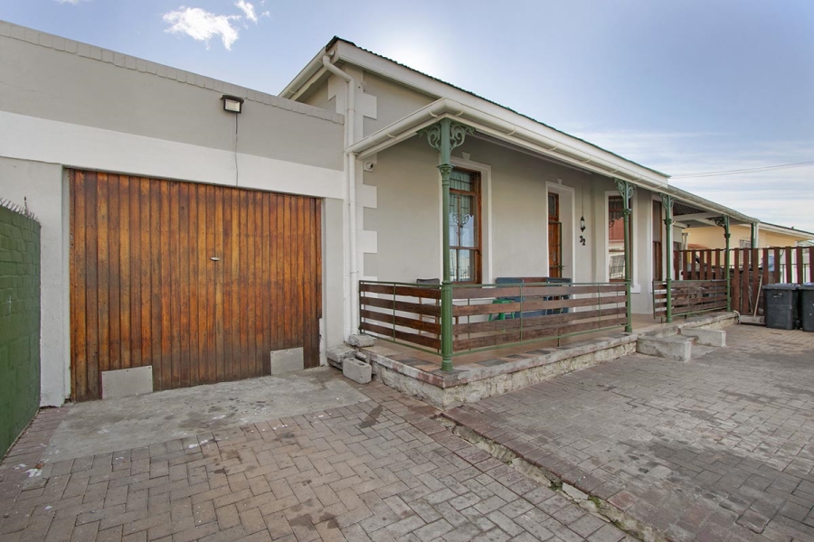 4 Bedroom Property for Sale in Wynberg Western Cape